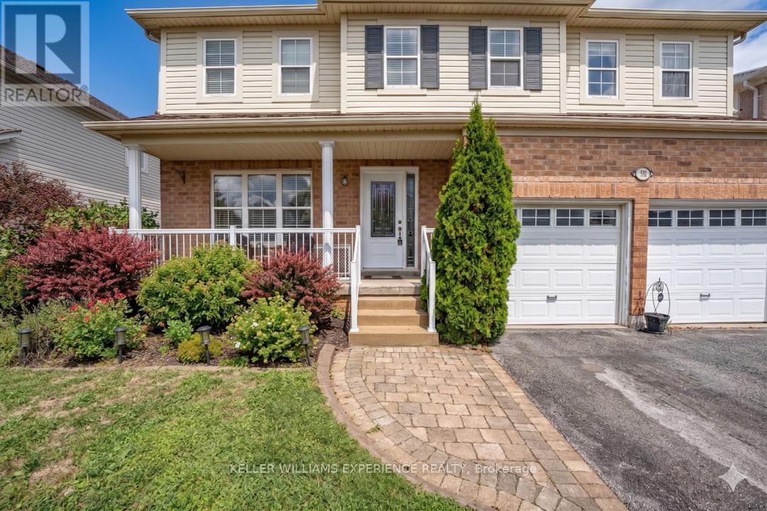 38 Truax Crescent, Essa, Ontario  L3W 0C2 - Photo 3 - N12474464
