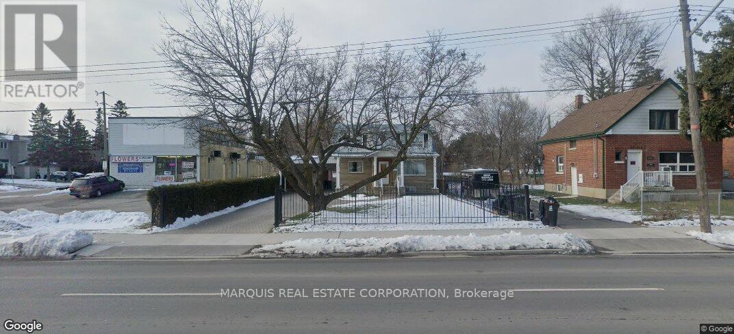 <div class="slider-price">$999,990</div><p>654 Birchmount Road, Toronto, Ontario</p>