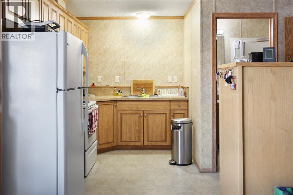 5112 49 Street, Hardisty, Alberta  T0B 1V0 - Photo 24 - A2321212