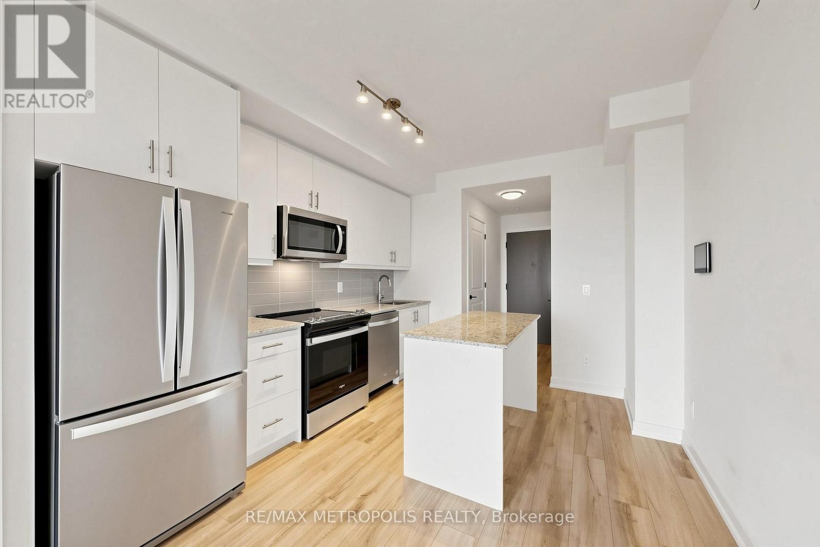 1906 - 335 Wheat Boom Drive, Oakville, Ontario  L6H 7Y1 - Photo 13 - W13237218