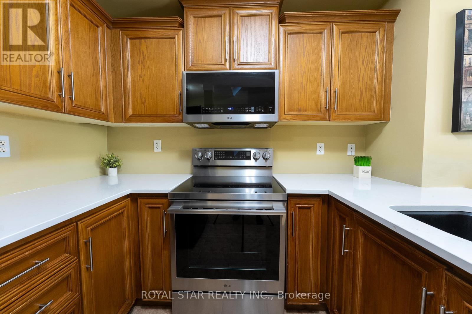 479 Vodden Street E, Brampton, Ontario L6S 0C7 - Photo 7 - W13040596