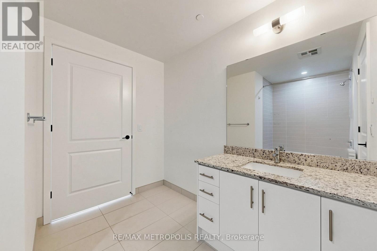 1906 - 335 Wheat Boom Drive, Oakville, Ontario  L6H 7Y1 - Photo 25 - W13237218