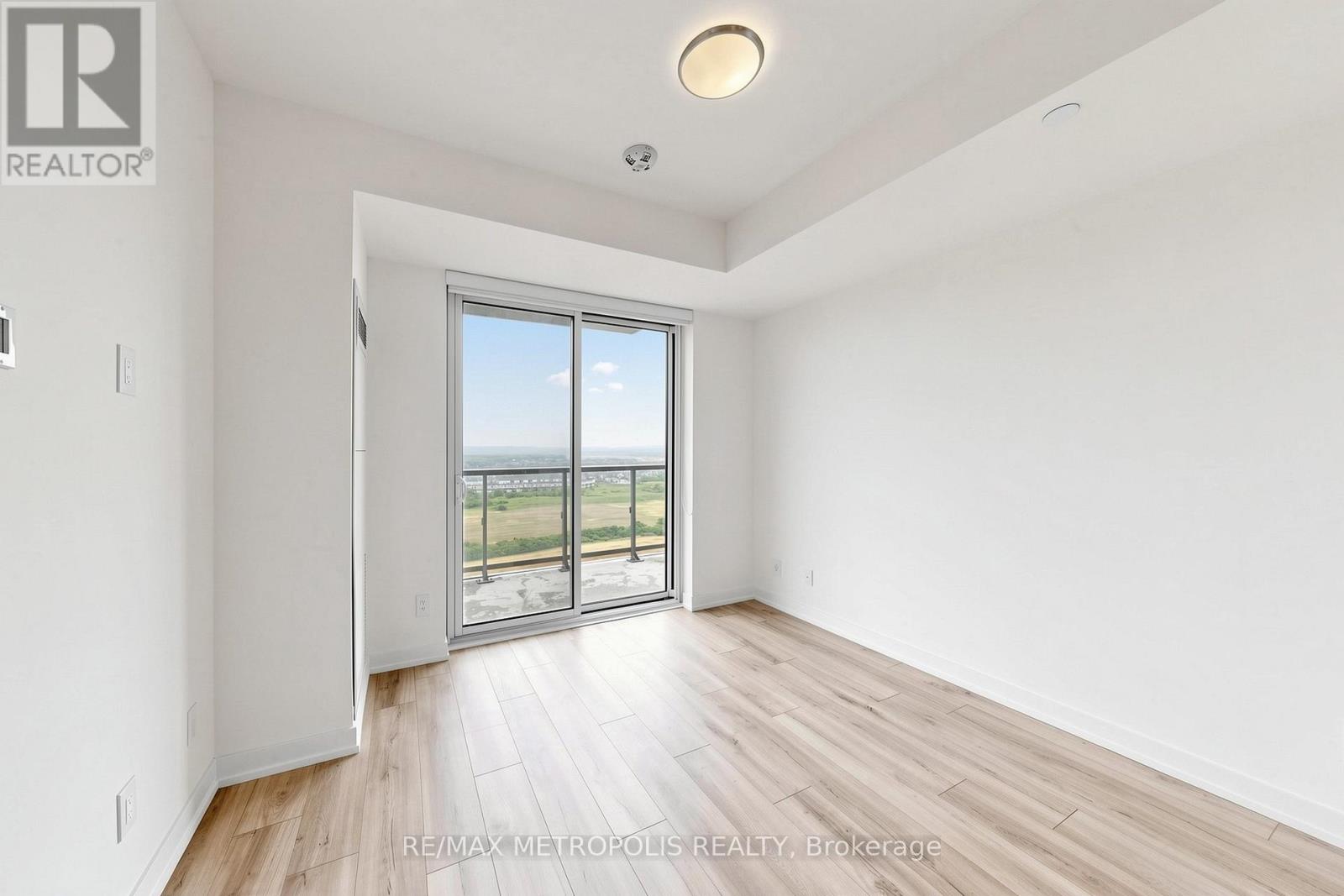 1906 - 335 Wheat Boom Drive, Oakville, Ontario  L6H 7Y1 - Photo 8 - W13237218