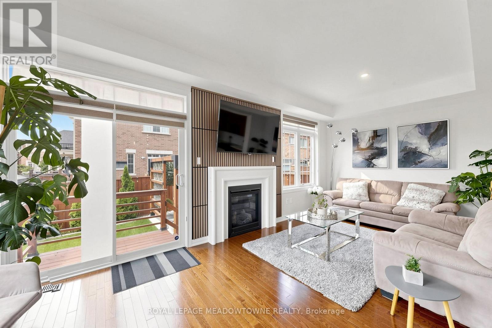3892 Arvona Place, Mississauga, Ontario  L5M 0Y5 - Photo 6 - W13440032