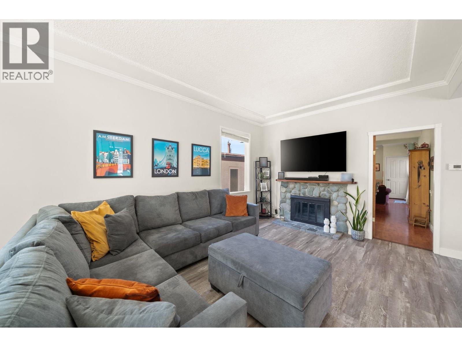 5743 St. Margarets Street, Vancouver, British Columbia  V5R 3H6 - Photo 4 - R3135732