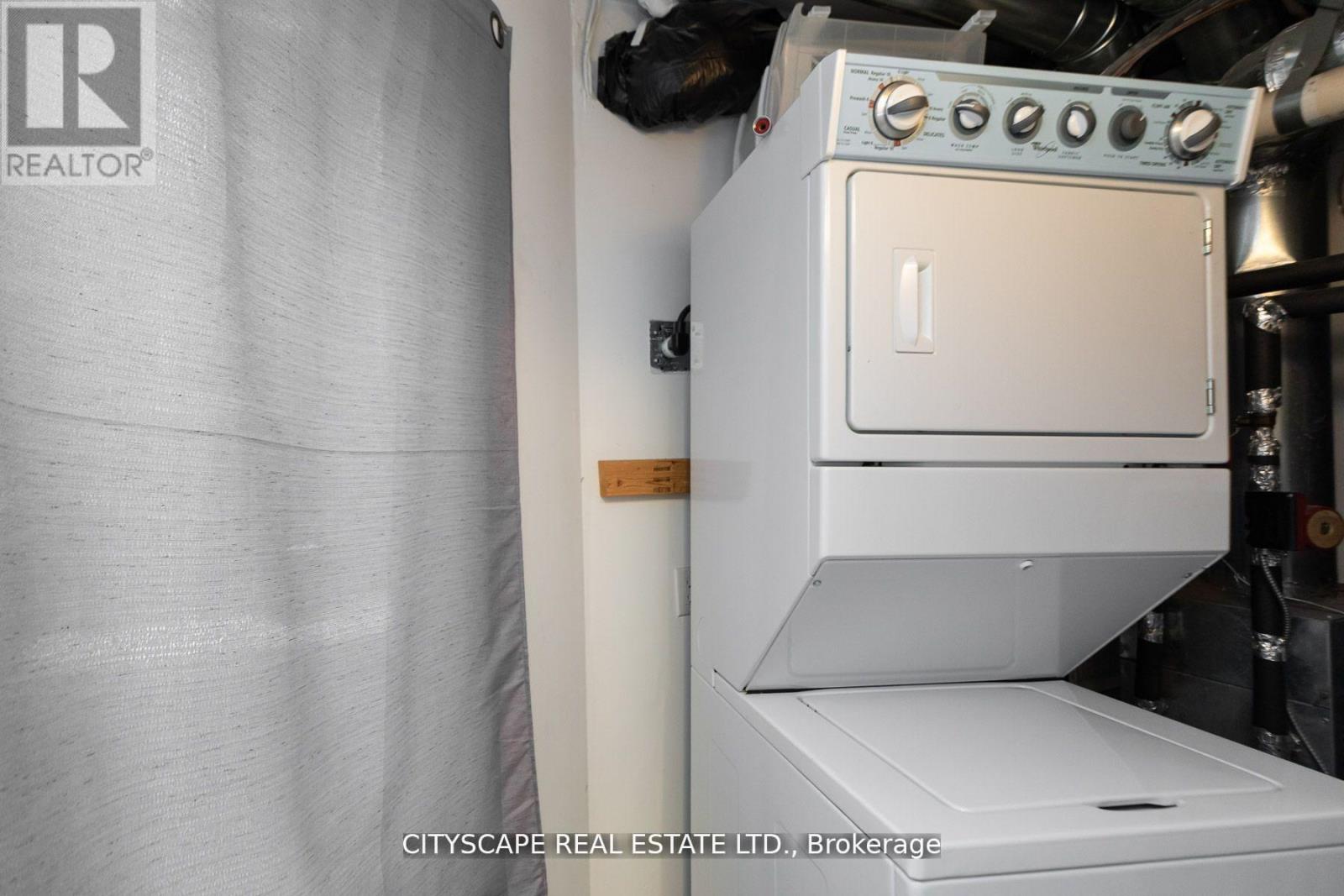 1704 - 80 Joe Shuster Way, Toronto, Ontario  M5G 2M4 - Photo 12 - W13446868