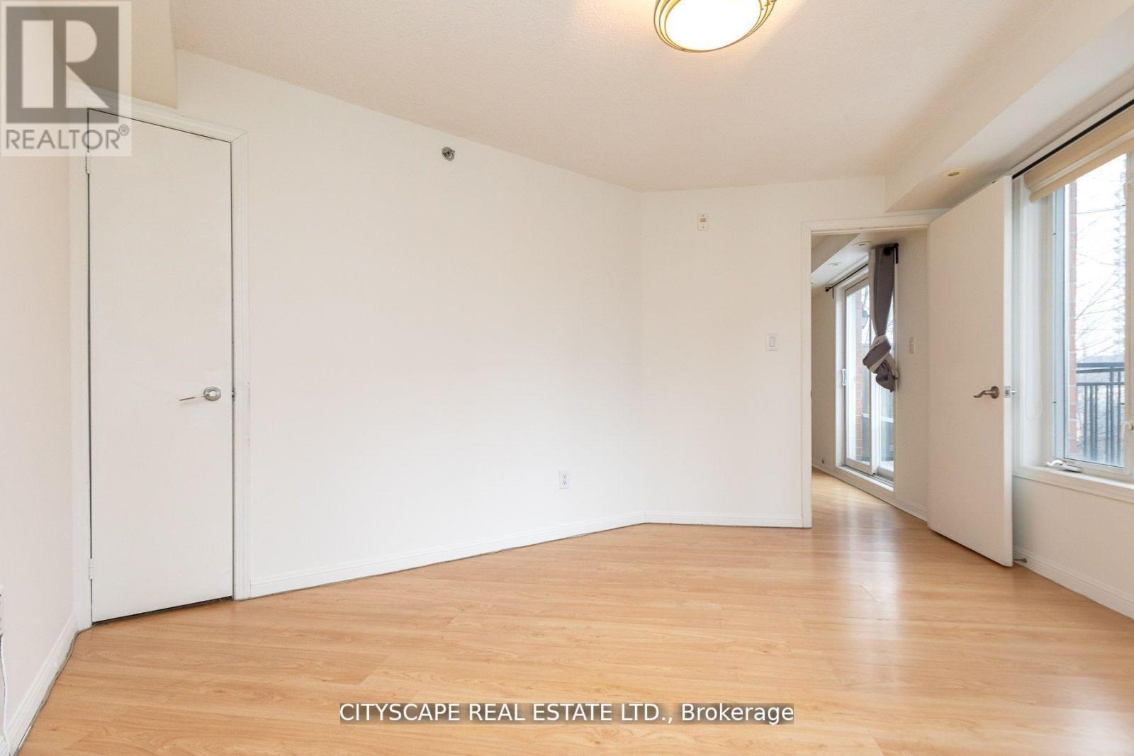 1704 - 80 Joe Shuster Way, Toronto, Ontario  M5G 2M4 - Photo 9 - W13446868
