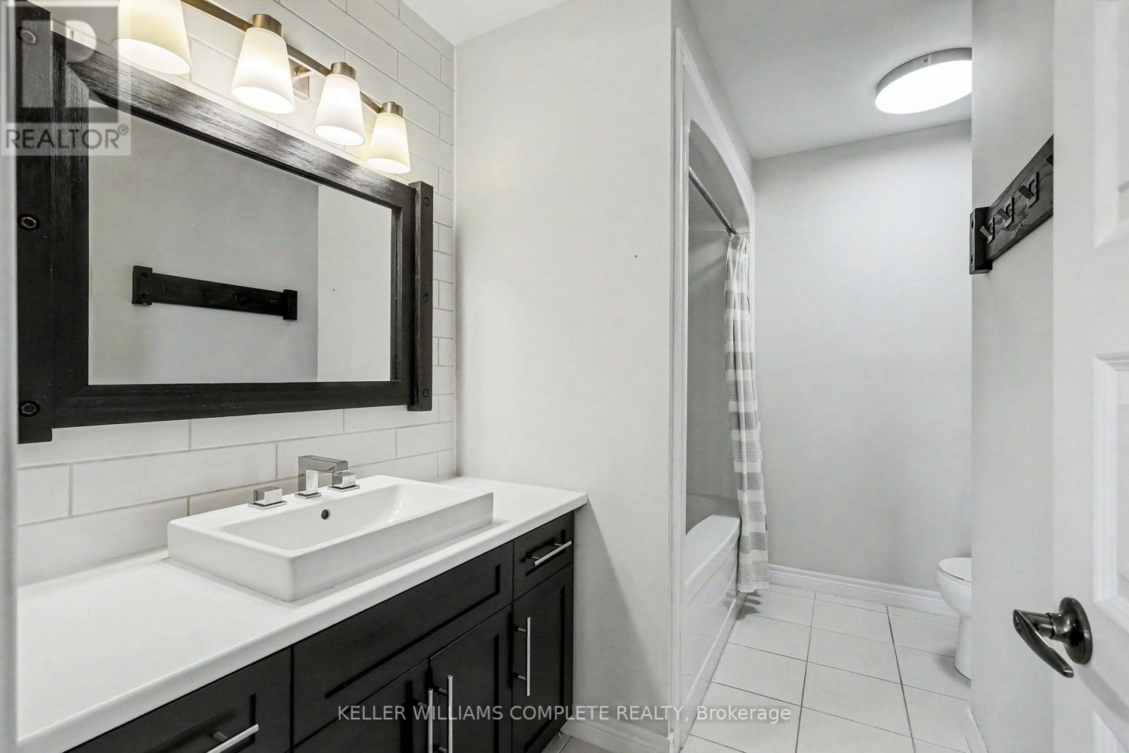 1 Fairgrounds Drive, Hamilton, Ontario  L0R 1C0 - Photo 24 - X13446886
