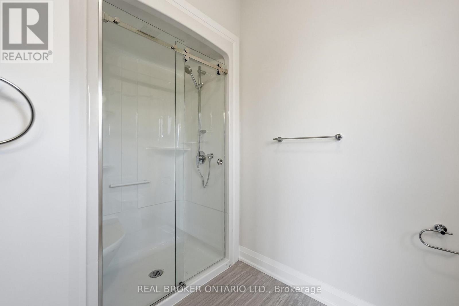 6309 Jewel Common, Niagara Falls, Ontario  L2G 7L5 - Photo 8 - X13446904