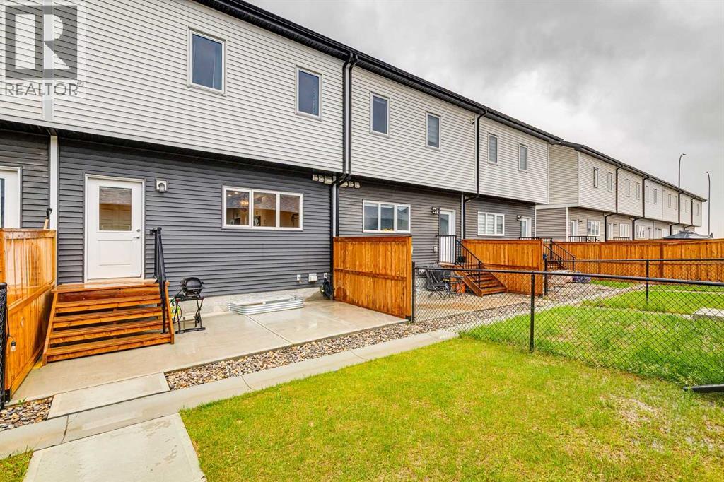 44 Creekside Boulevard SW, Calgary, Alberta  T2X 4R1 - Photo 32 - A2317056