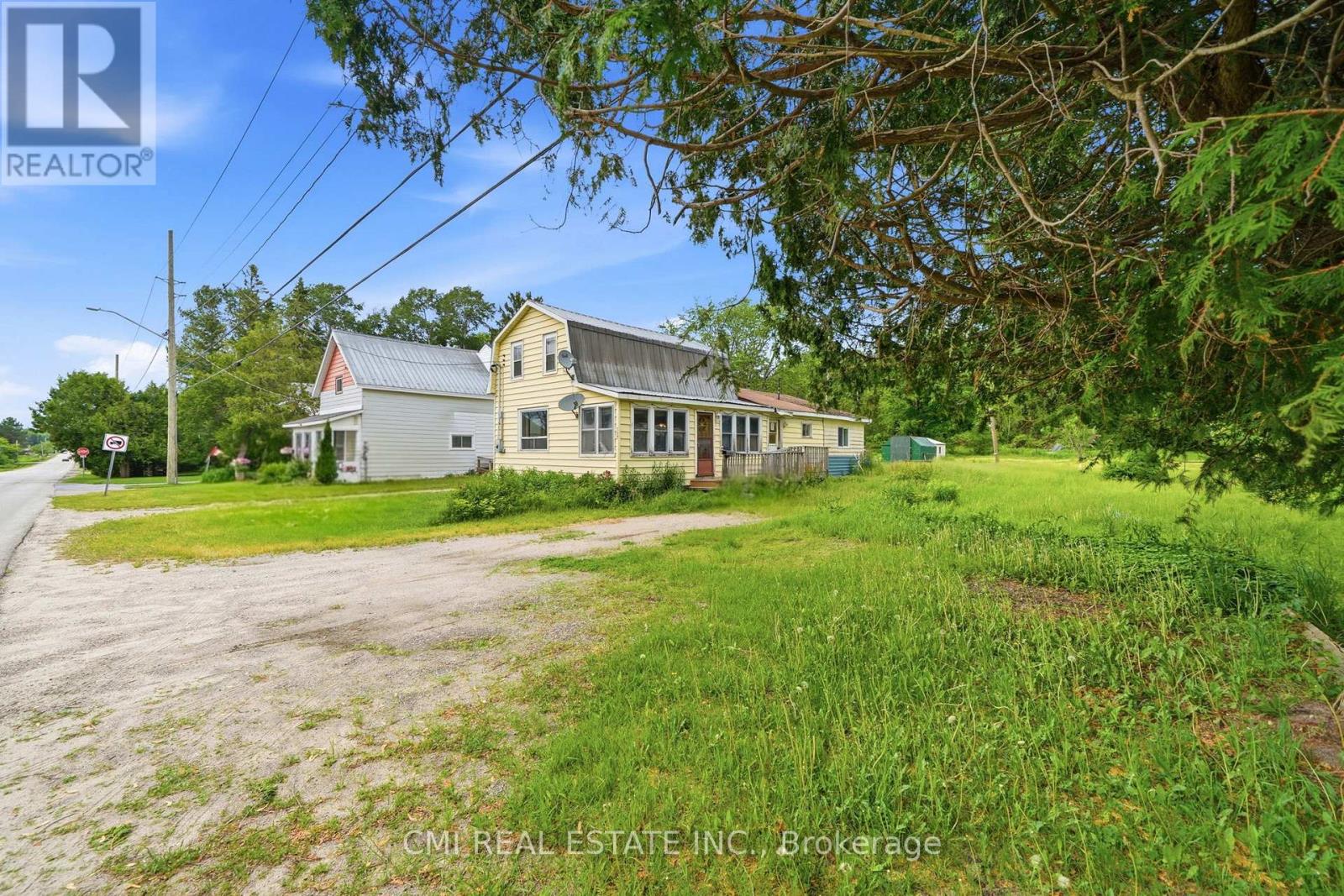 117 Fox Street, Penetanguishene, Ontario  L9M 1E2 - Photo 4 - S12772614