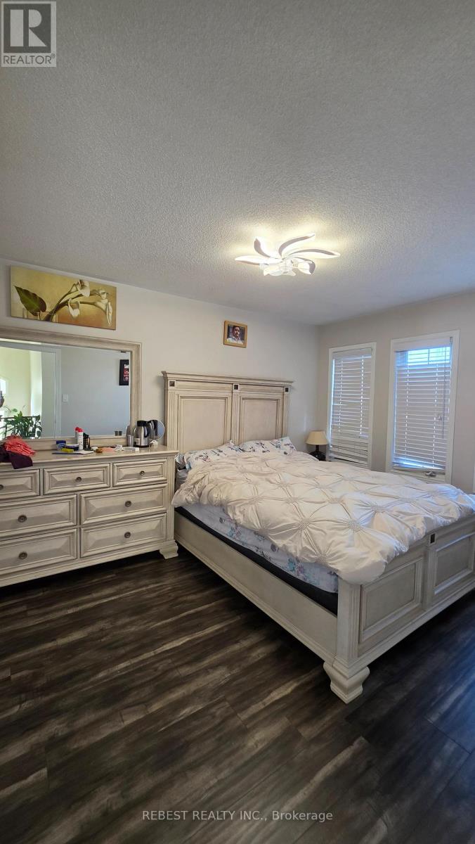 128 Starhill Crescent, Brampton, Ontario L6R 2P9 - Photo 22 - W13428094