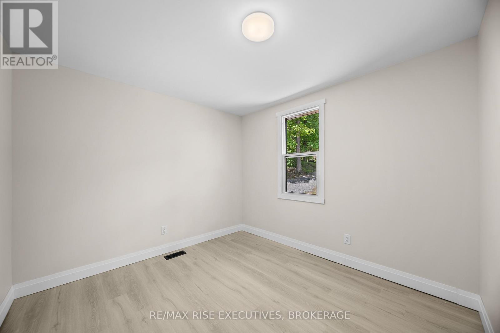 1040 Buckhorn Lane, Frontenac, Ontario  K0H 2L0 - Photo 9 - X13446972