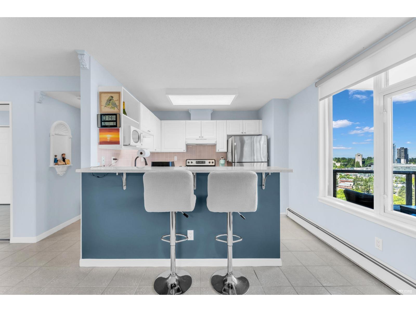 1701 13880 101 Avenue, Surrey, British Columbia  V3T 5T1 - Photo 3 - R3135939