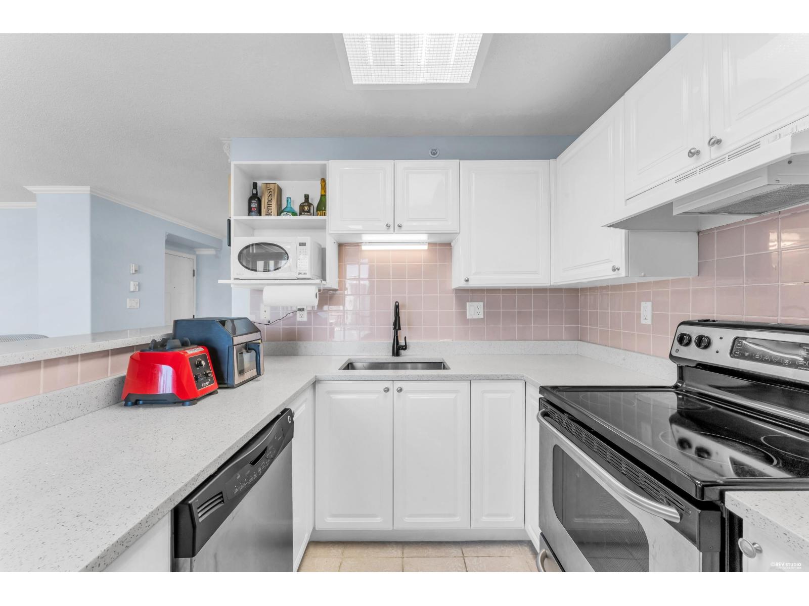 1701 13880 101 Avenue, Surrey, British Columbia  V3T 5T1 - Photo 5 - R3135939