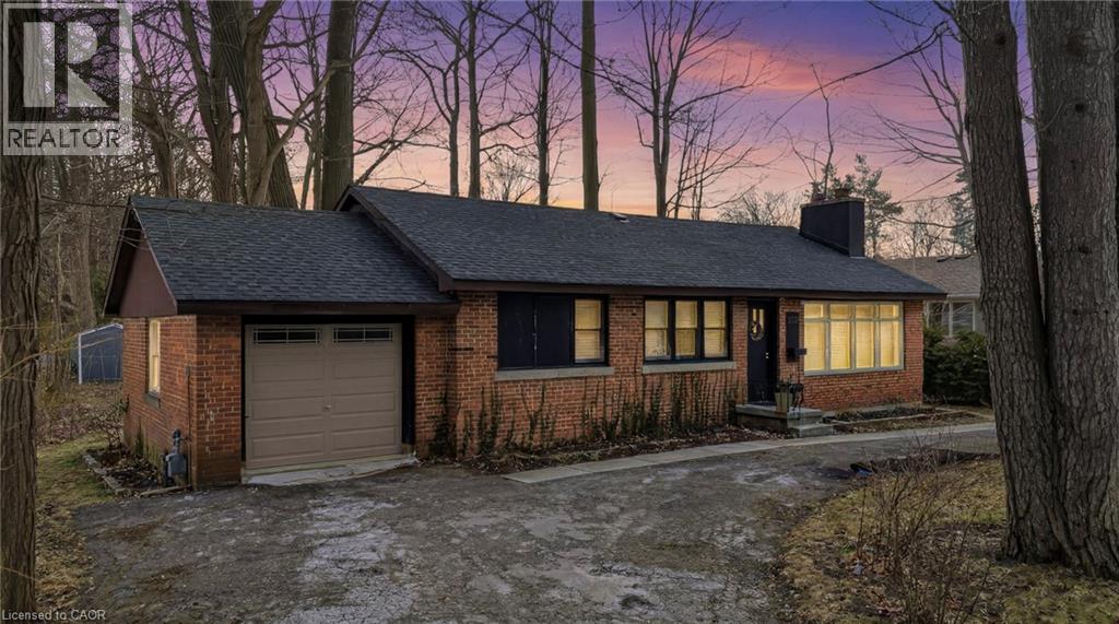 276 Lakeshore Road W, Oakville, Ontario  L6K 1E8 - Photo 2 - 40807243