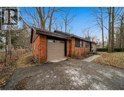 276 LAKESHORE Road W, Oakville, Ontario