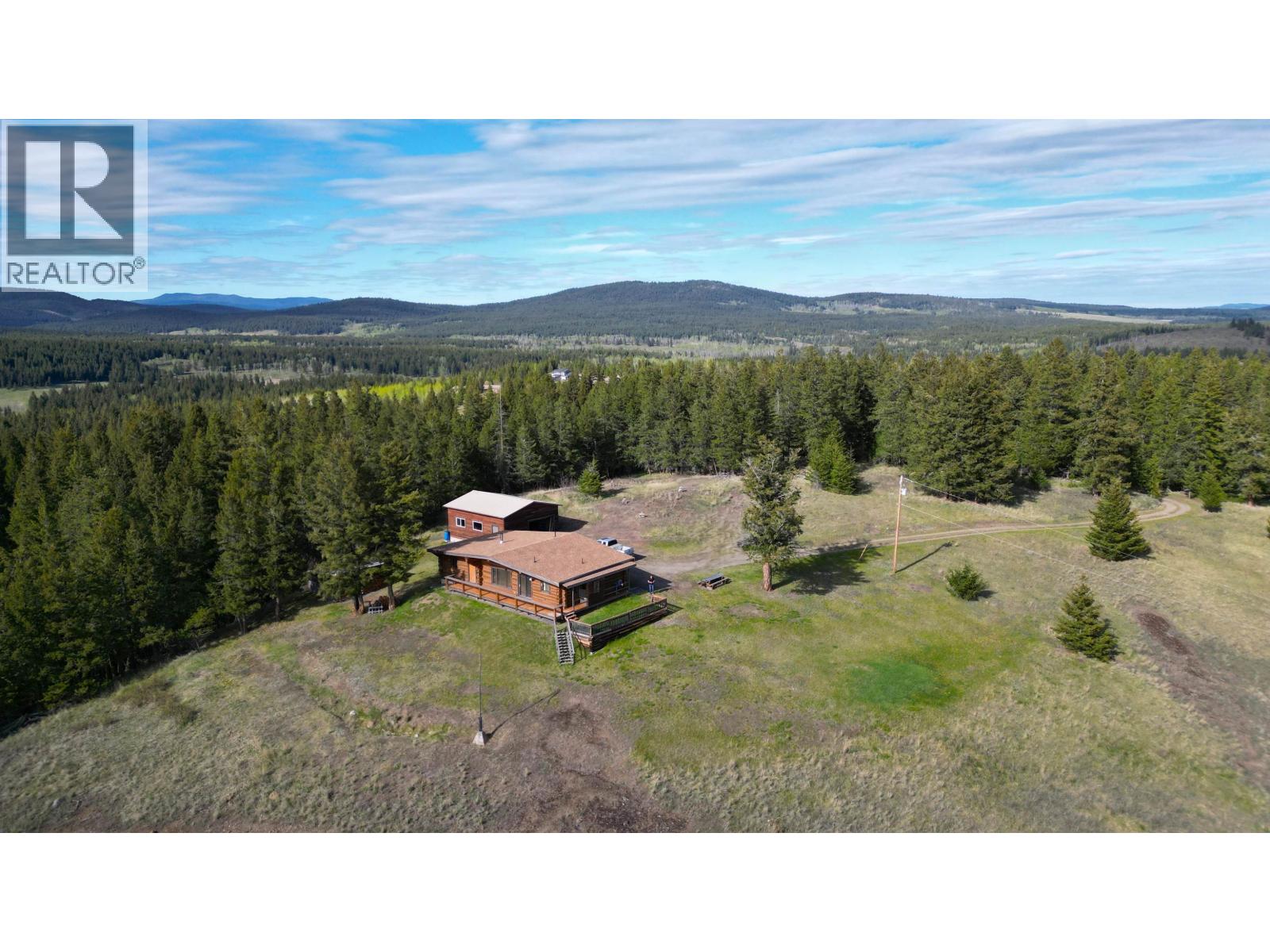5549 Backvalley Road, 100 Mile House, British Columbia  V0K 2Z0 - Photo 12 - R3135705