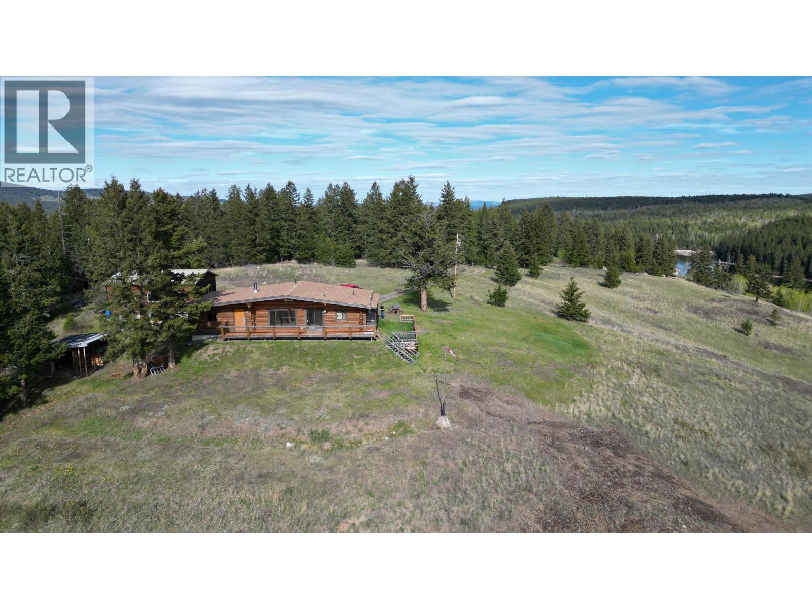 5549 Backvalley Road, 100 Mile House, British Columbia  V0K 2Z0 - Photo 5 - R3135705