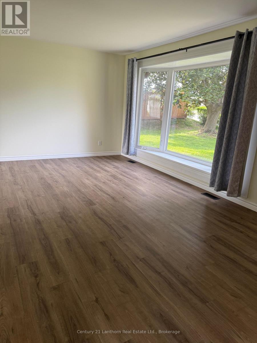 2 Argyle Crescent, Prince Edward County, Ontario  K0K 2T0 - Photo 2 - X13447200