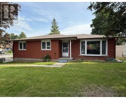 2 ARGYLE CRESCENT, Prince Edward County, Ontario