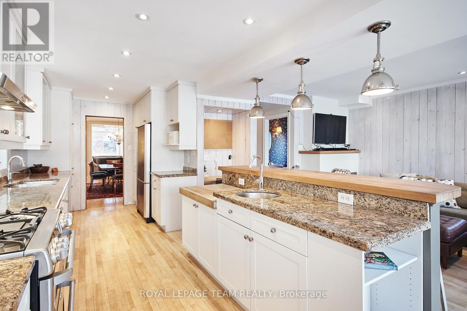 108 Stanley Avenue, Ottawa, Ontario  K1M 1N9 - Photo 13 - X13447096