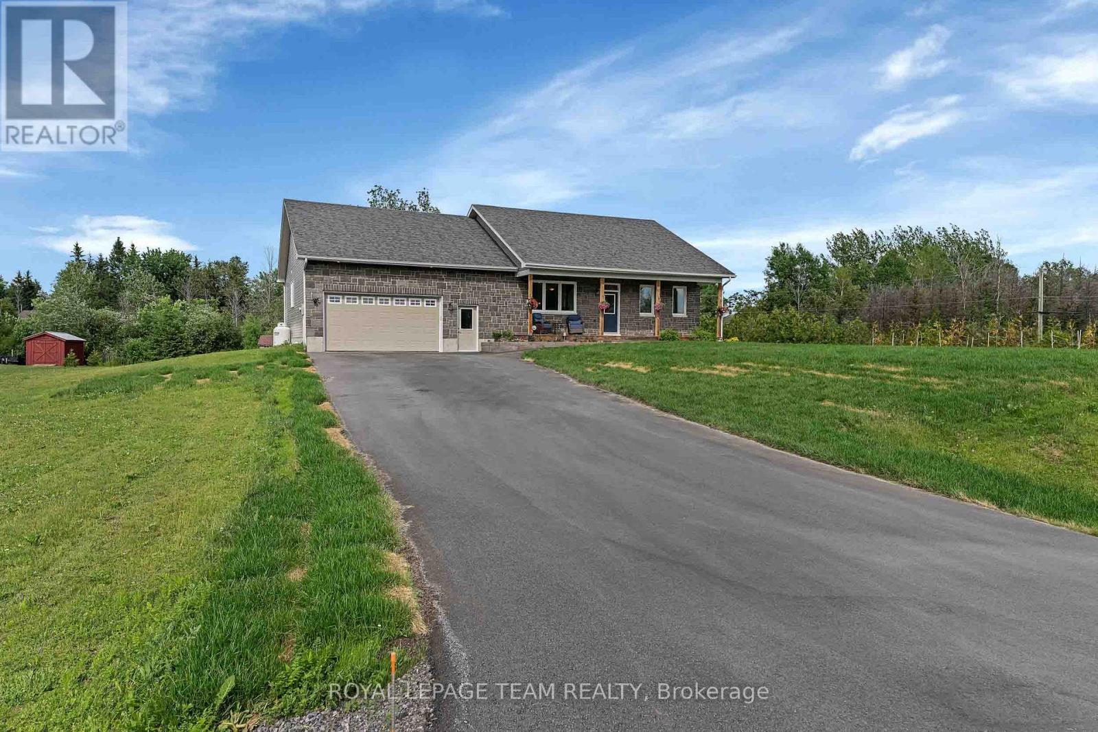 101 STIRLING CRESCENT NE, North Grenville, Ontario