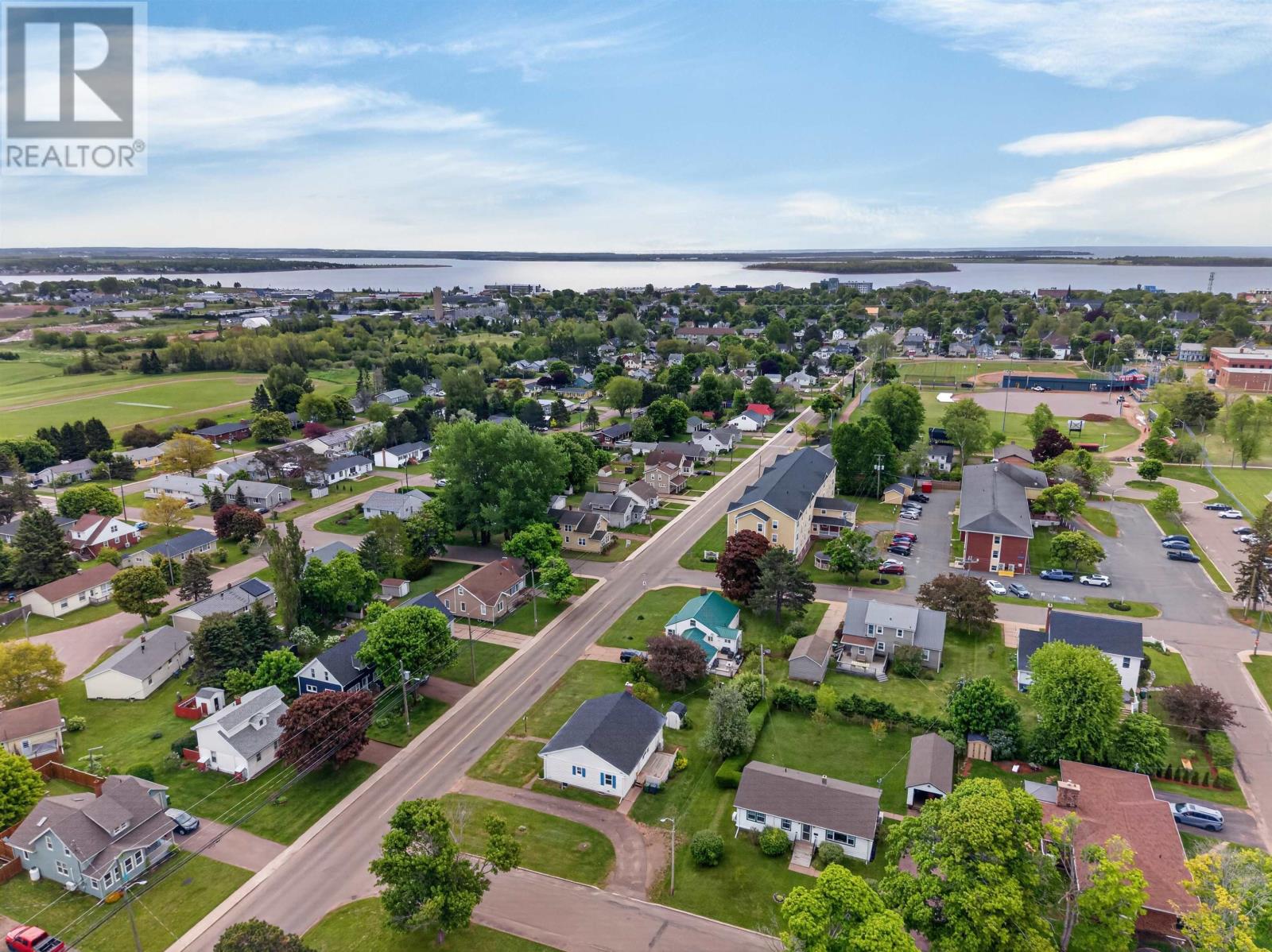 304 Granville Street, Summerside, Prince Edward Island  C1N 3B2 - Photo 2 - 202614475