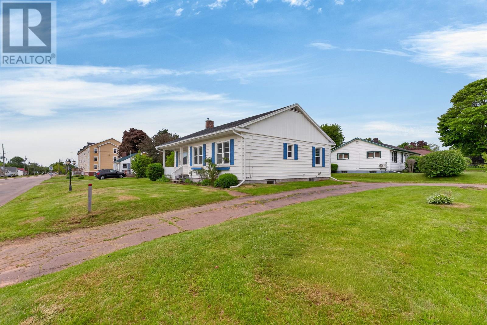304 Granville Street, Summerside, Prince Edward Island  C1N 3B2 - Photo 8 - 202614475