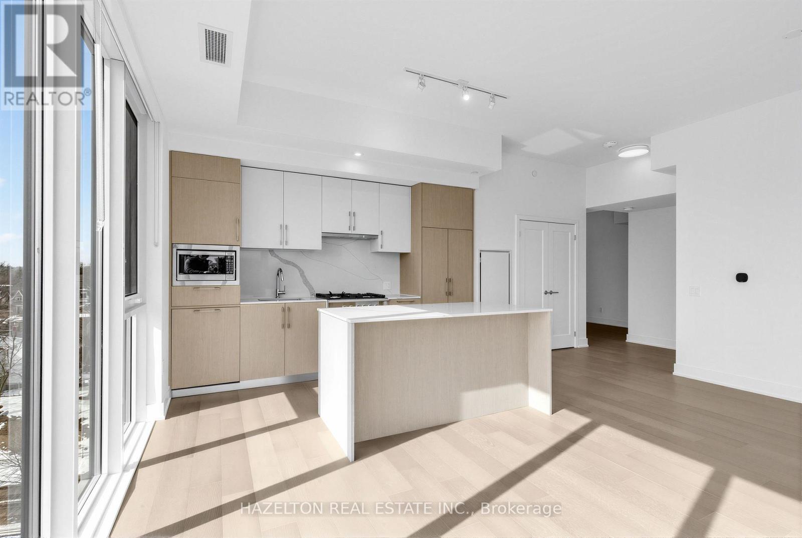 602 - 8 Manor Road W, Toronto, Ontario  M4S 0E6 - Photo 6 - C13238004