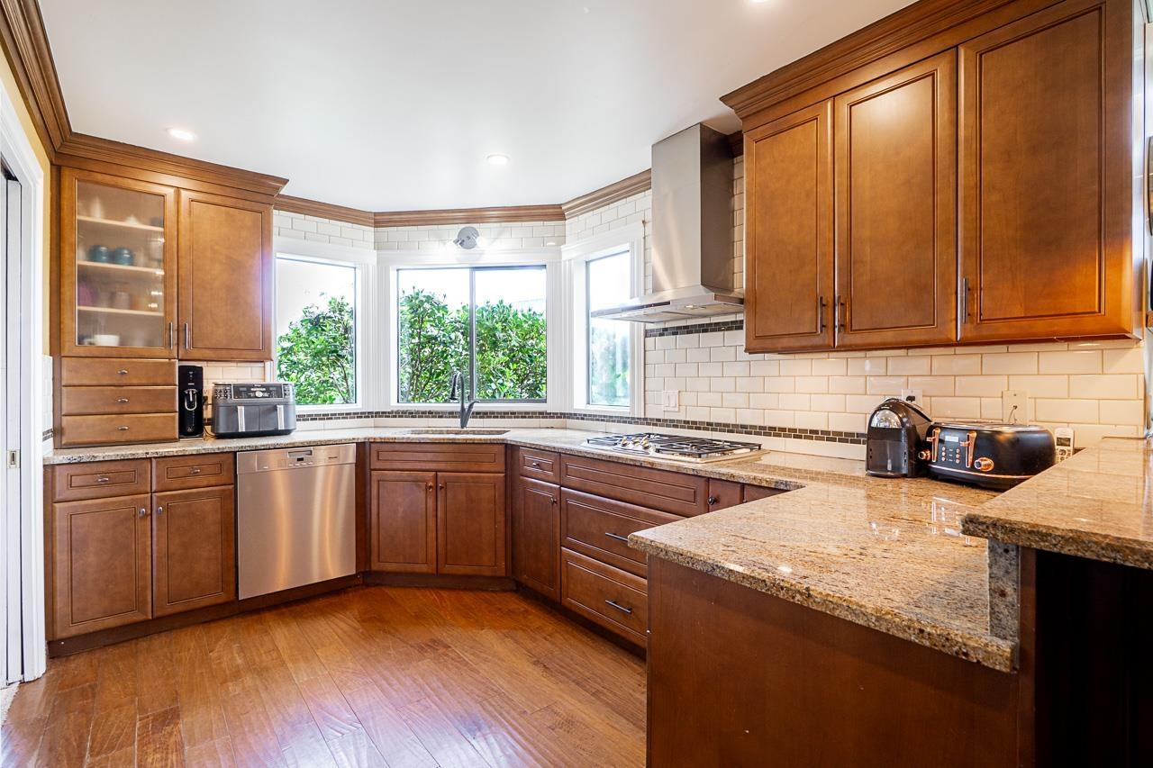 Listing image 11