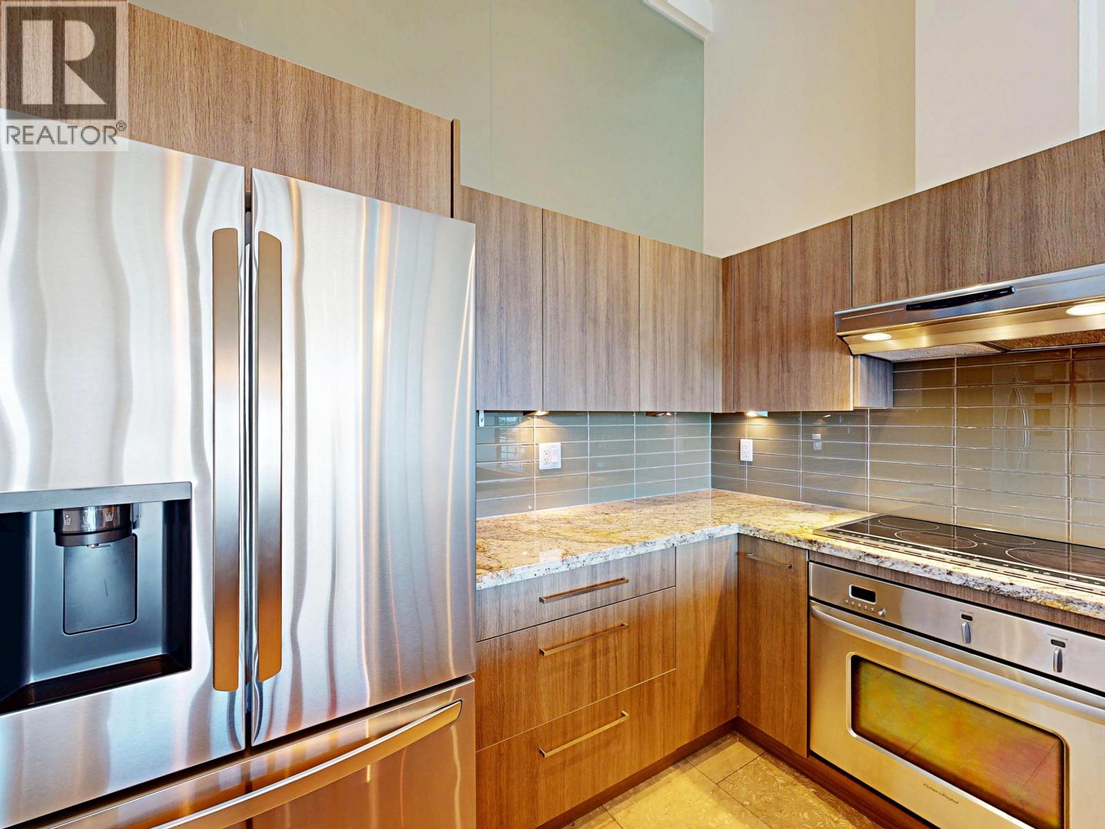 402 650 Evergreen Place, North Vancouver, British Columbia  V7N 0A5 - Photo 4 - R3135838