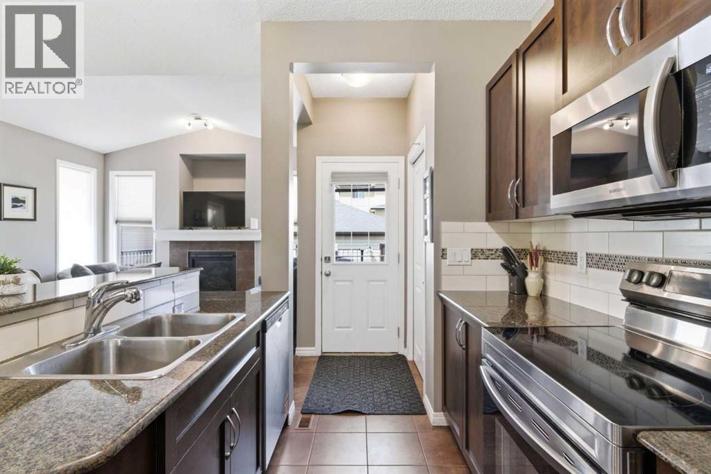 138 Drake Landing Loop, Okotoks, Alberta T1S 0G8 - Photo 12 - A2319873