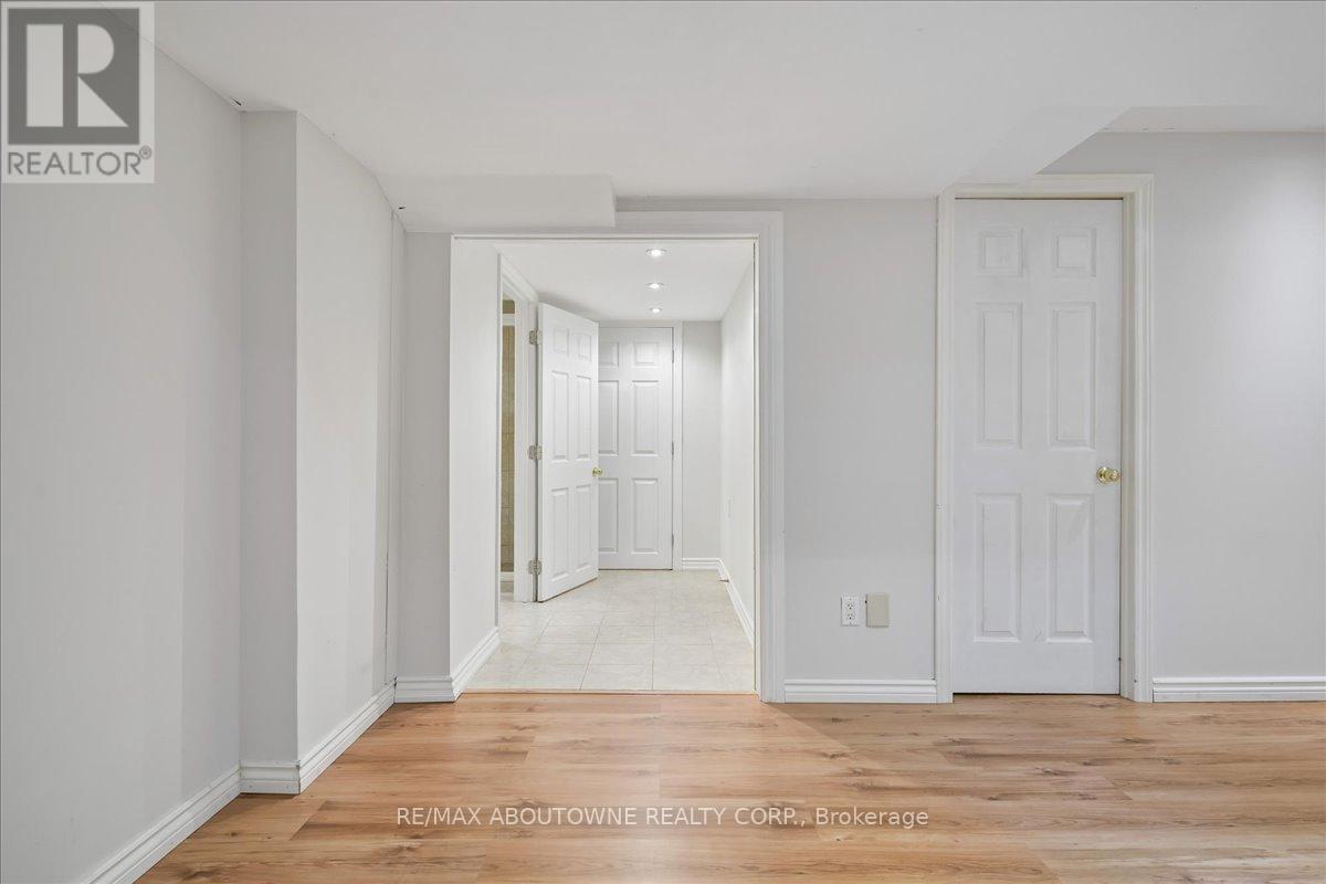 1493 Derby County Crescent, Oakville, Ontario  L6M 4N9 - Photo 30 - W13162050