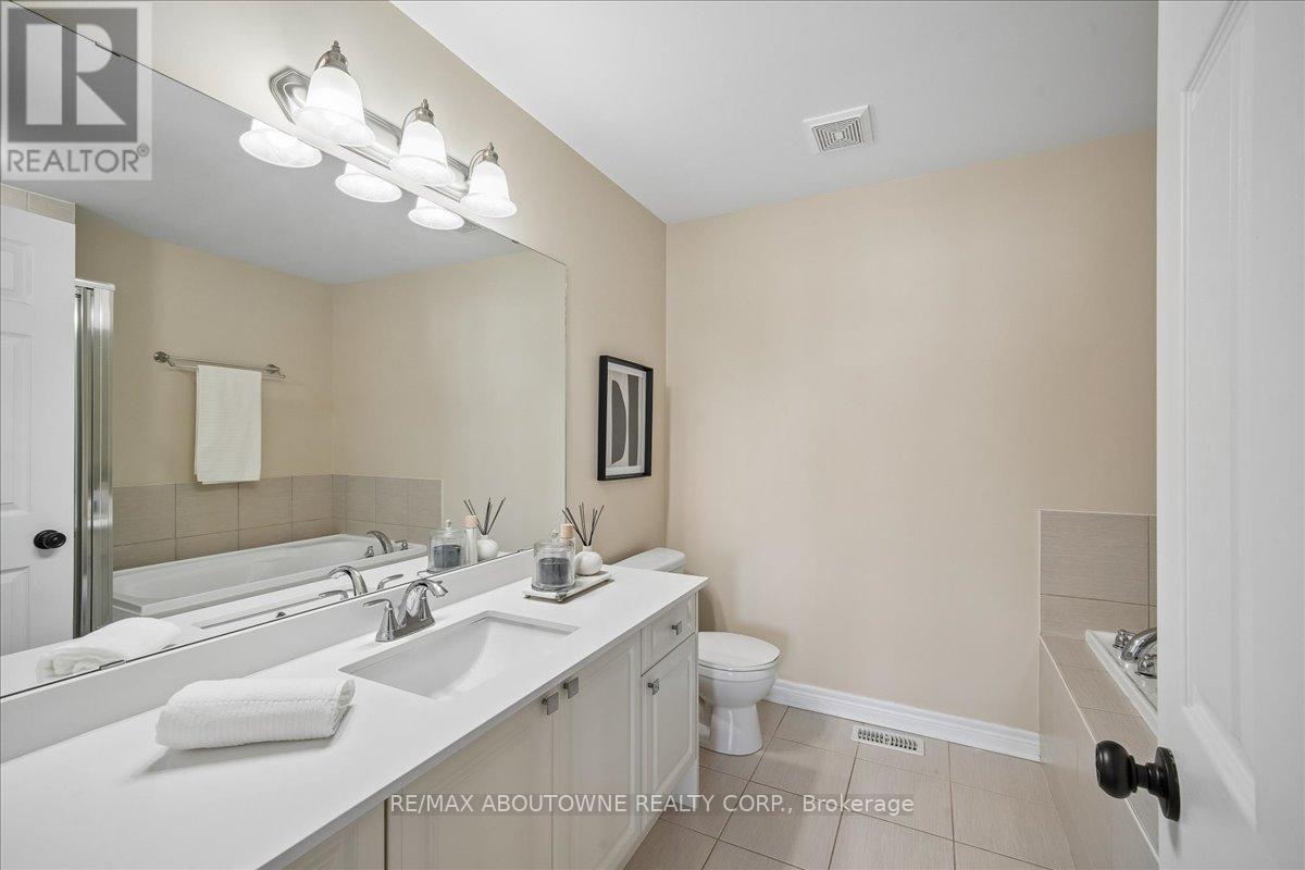 2020 Colonel William Parkway, Oakville, Ontario L6M 0L9 - Photo 26 - W13236724