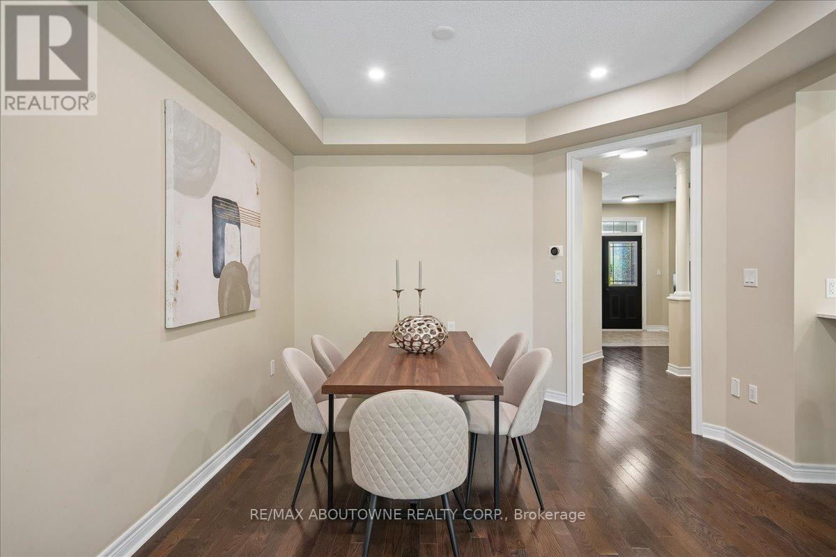 2020 Colonel William Parkway, Oakville, Ontario L6M 0L9 - Photo 9 - W13236724