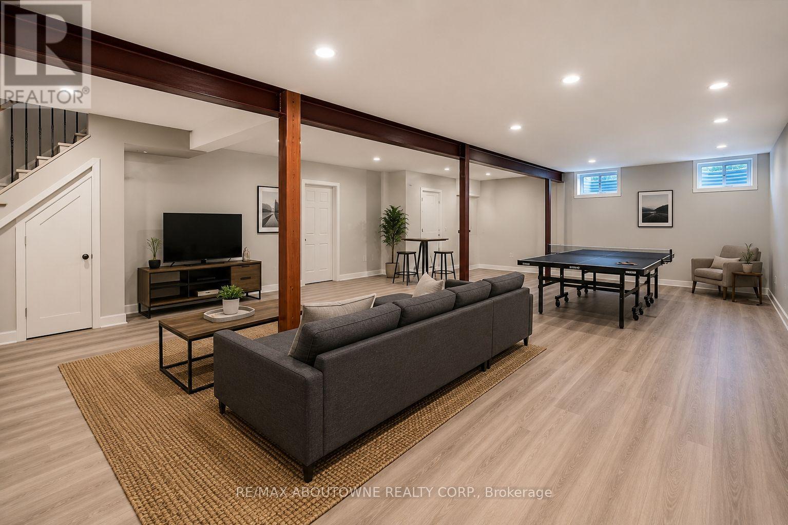 2020 Colonel William Parkway, Oakville, Ontario L6M 0L9 - Photo 32 - W13236724