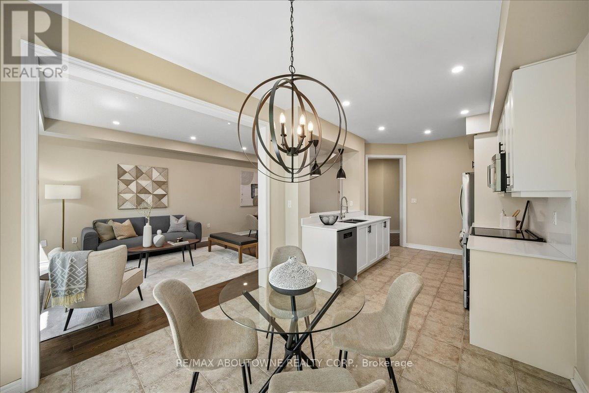 2020 Colonel William Parkway, Oakville, Ontario L6M 0L9 - Photo 21 - W13236724