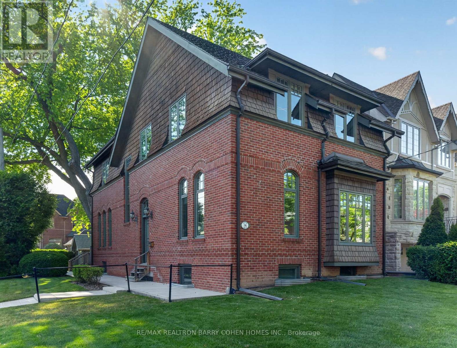36 Esgore Drive, Toronto, Ontario  M5M 3R4 - Photo 1 - C13447014
