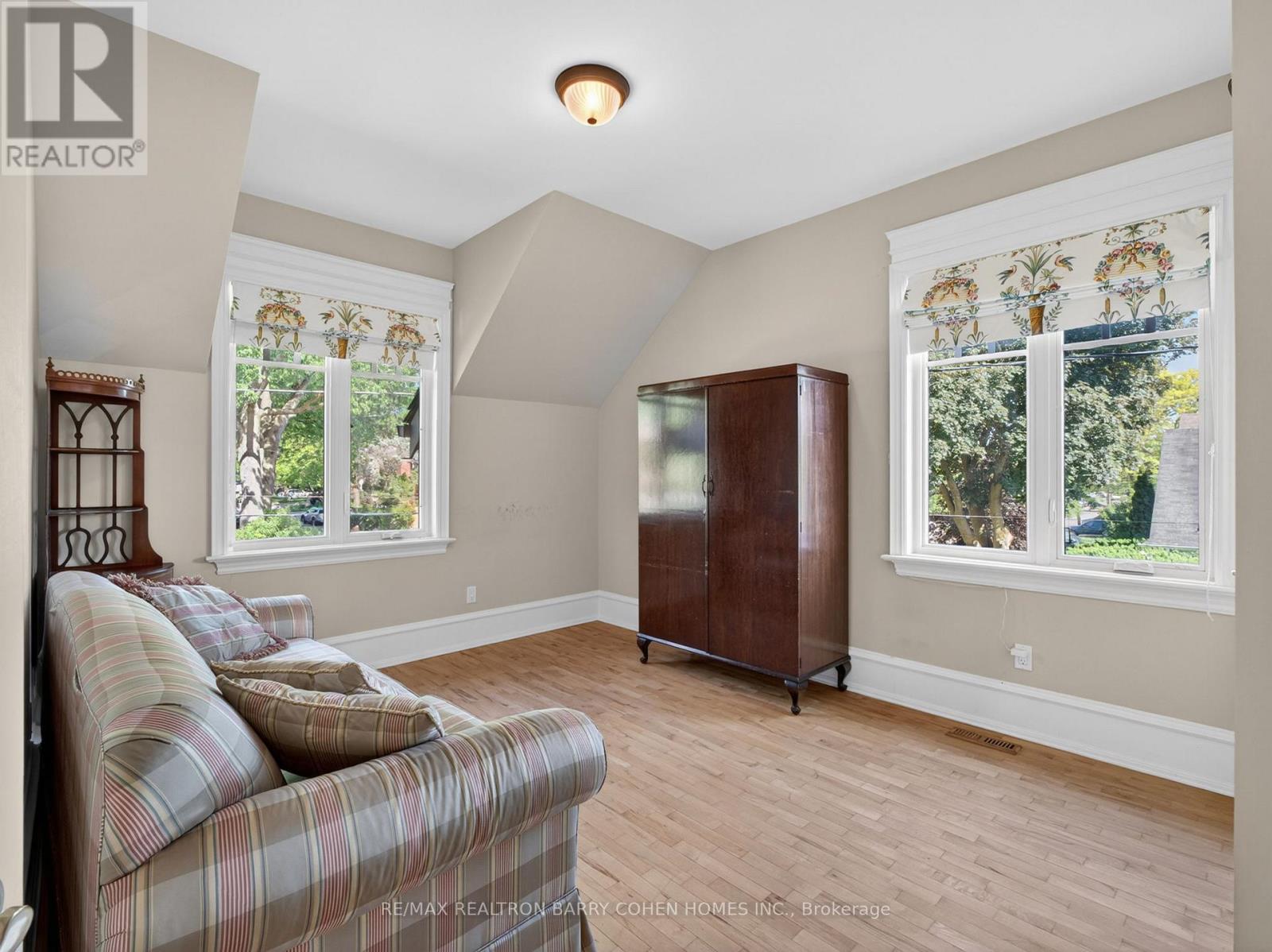 36 Esgore Drive, Toronto, Ontario  M5M 3R4 - Photo 18 - C13447014