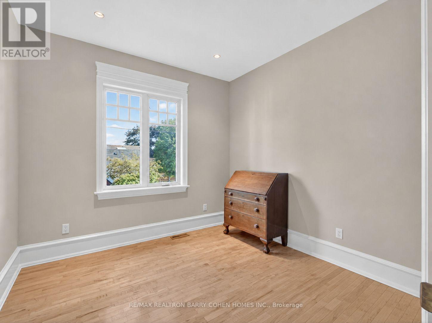 36 Esgore Drive, Toronto, Ontario  M5M 3R4 - Photo 19 - C13447014