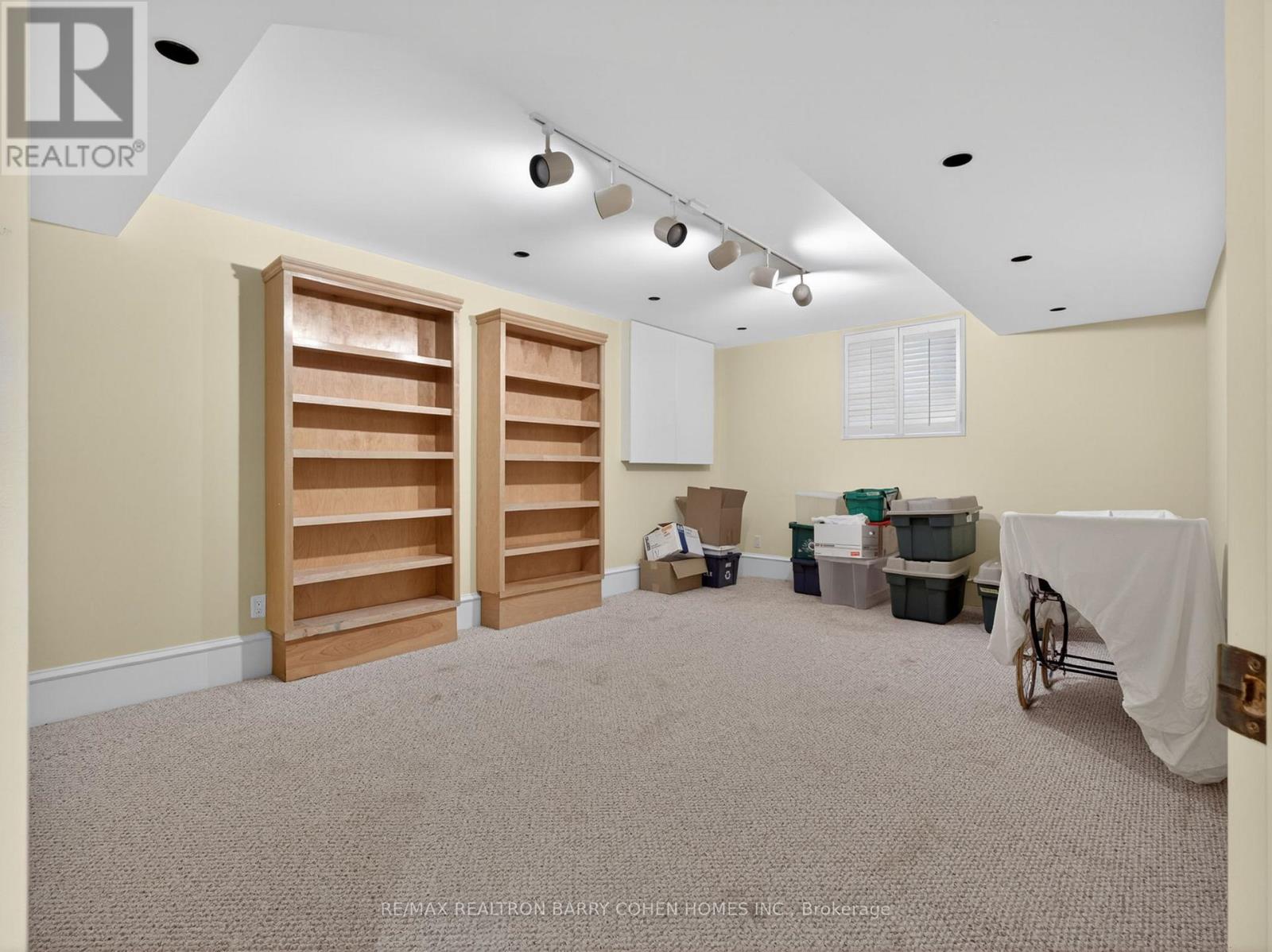 36 Esgore Drive, Toronto, Ontario  M5M 3R4 - Photo 23 - C13447014