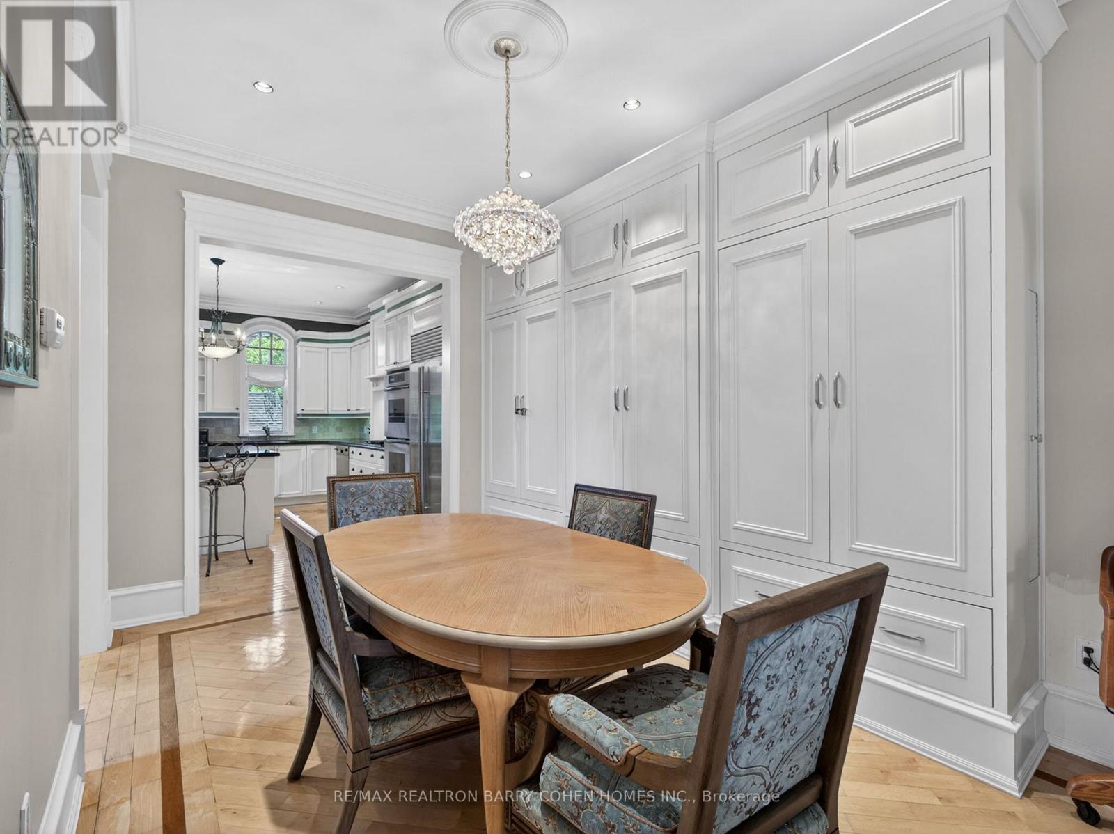 36 Esgore Drive, Toronto, Ontario  M5M 3R4 - Photo 4 - C13447014