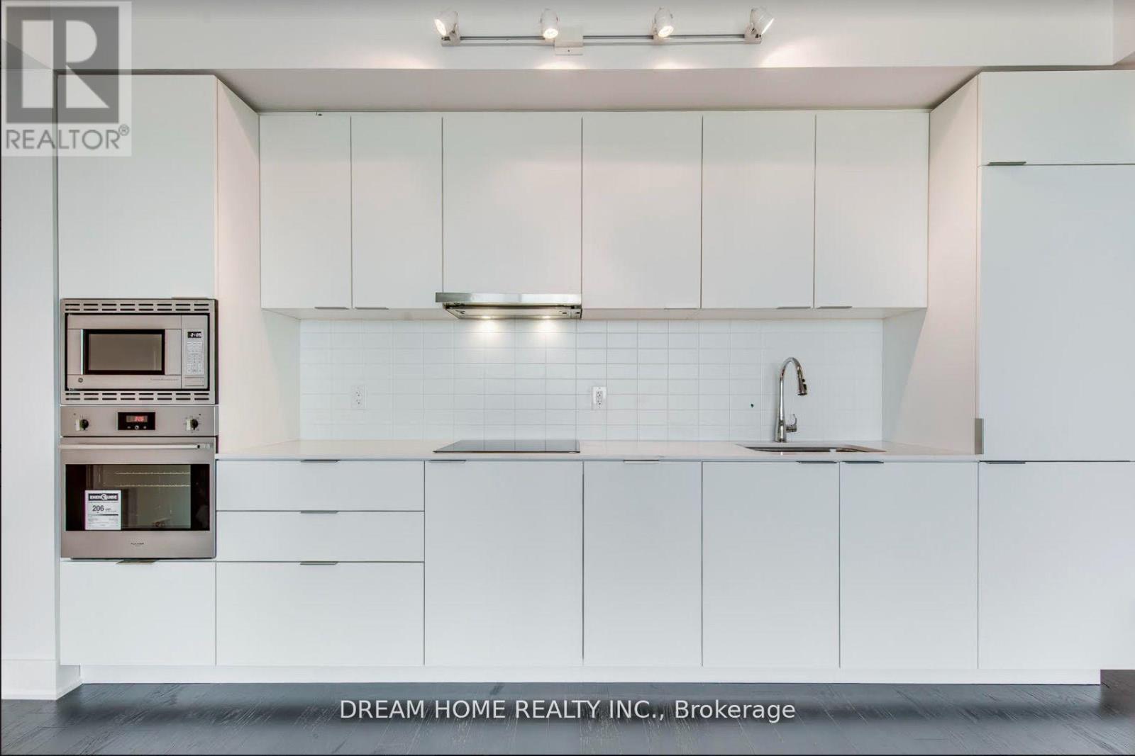 3809 -Room - 955 Bay Street, Toronto, Ontario  M5S 2A2 - Photo 2 - C13447036