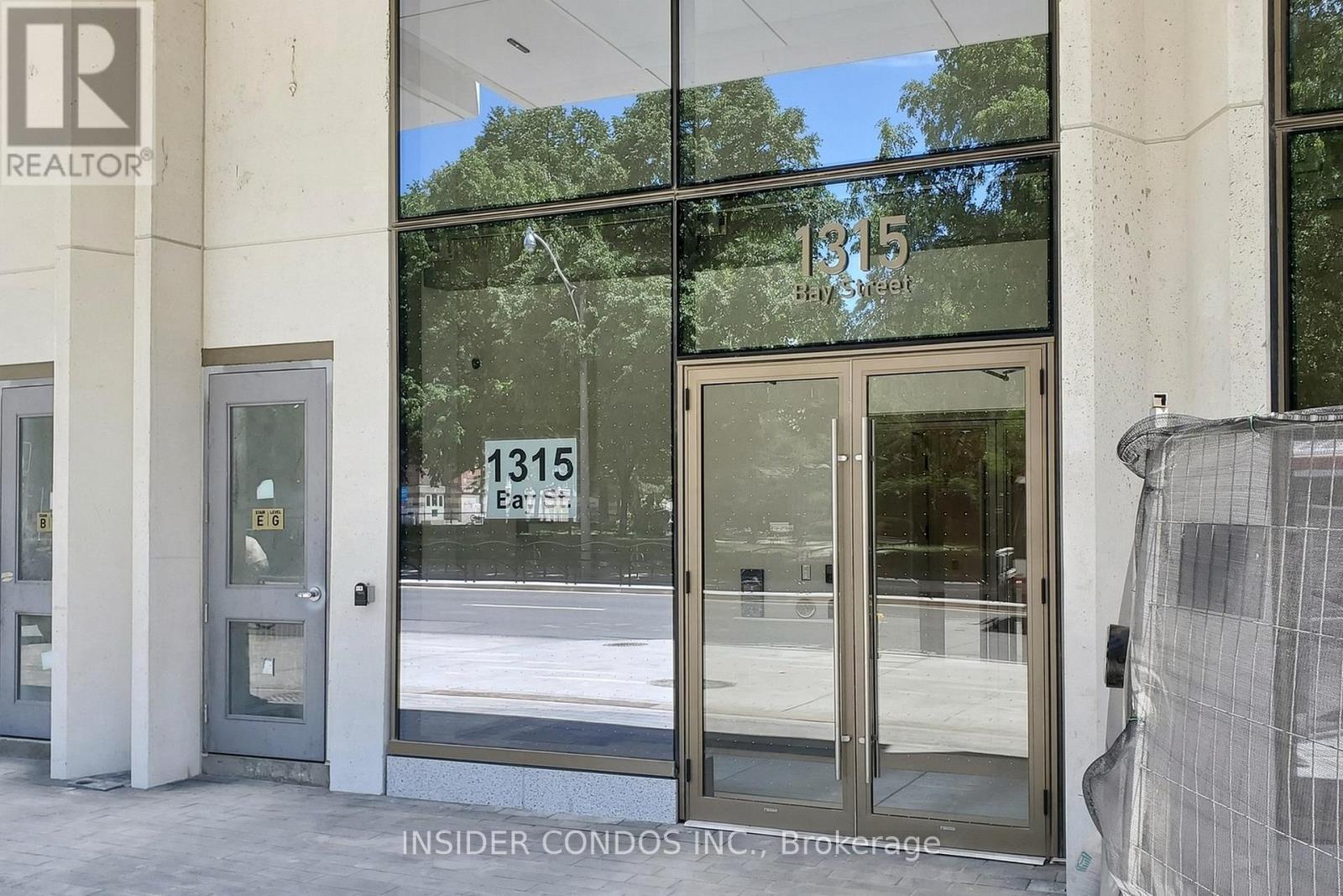 1703 - 1315 Bay Street, Toronto, Ontario  M5R 2C4 - Photo 3 - C13447226