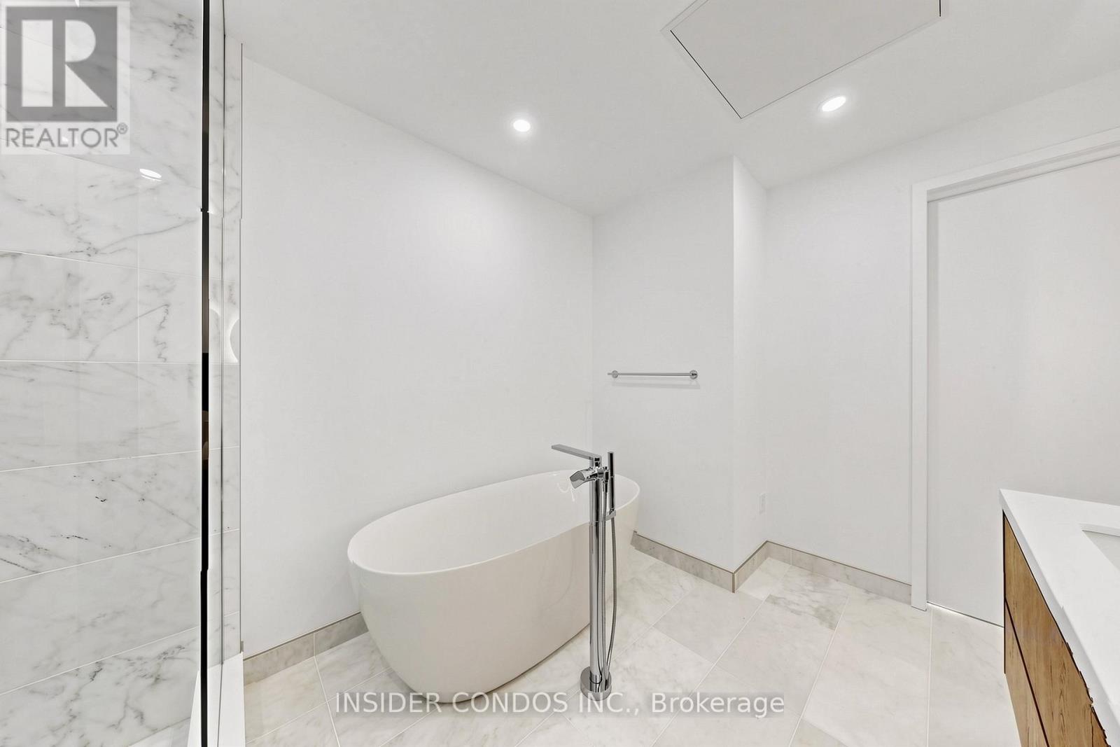1703 - 1315 Bay Street, Toronto, Ontario  M5R 2C4 - Photo 35 - C13447226