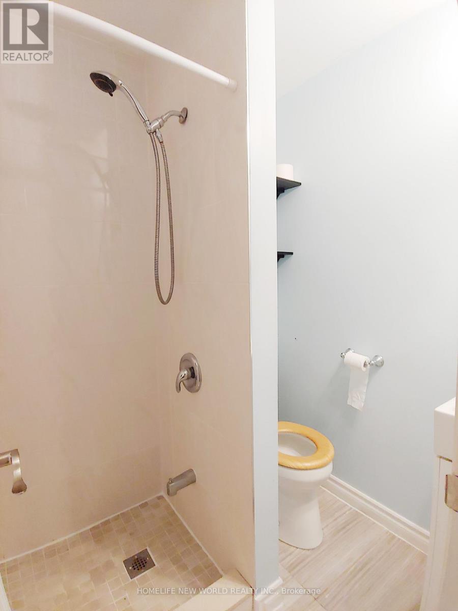 Main - 35 East Lynn Avenue, Toronto, Ontario  M4C 3X3 - Photo 11 - E13446992