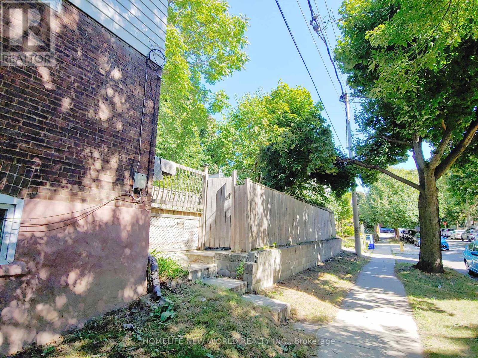 Main - 35 East Lynn Avenue, Toronto, Ontario  M4C 3X3 - Photo 15 - E13446992