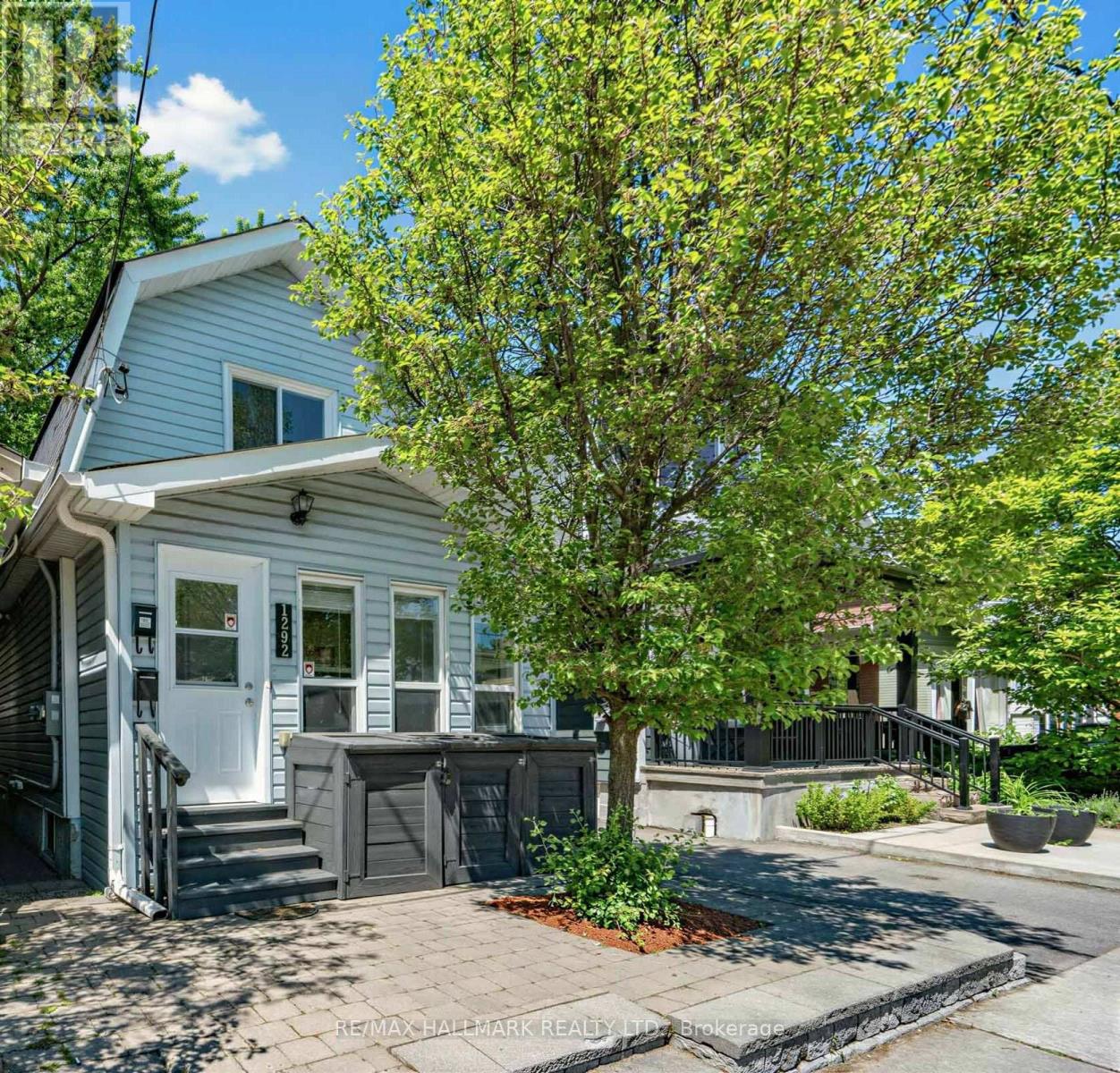 1292 WOODBINE AVENUE, Toronto, Ontario