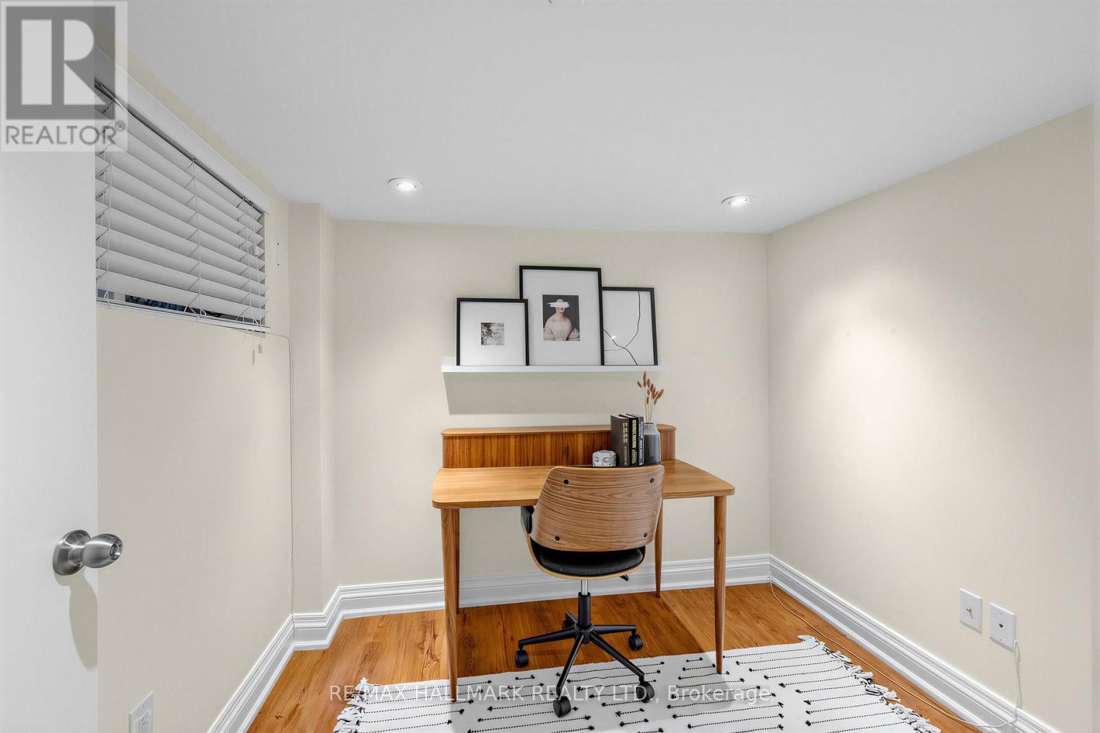 1292 Woodbine Avenue, Toronto, Ontario  M4C 4E7 - Photo 19 - E13447052